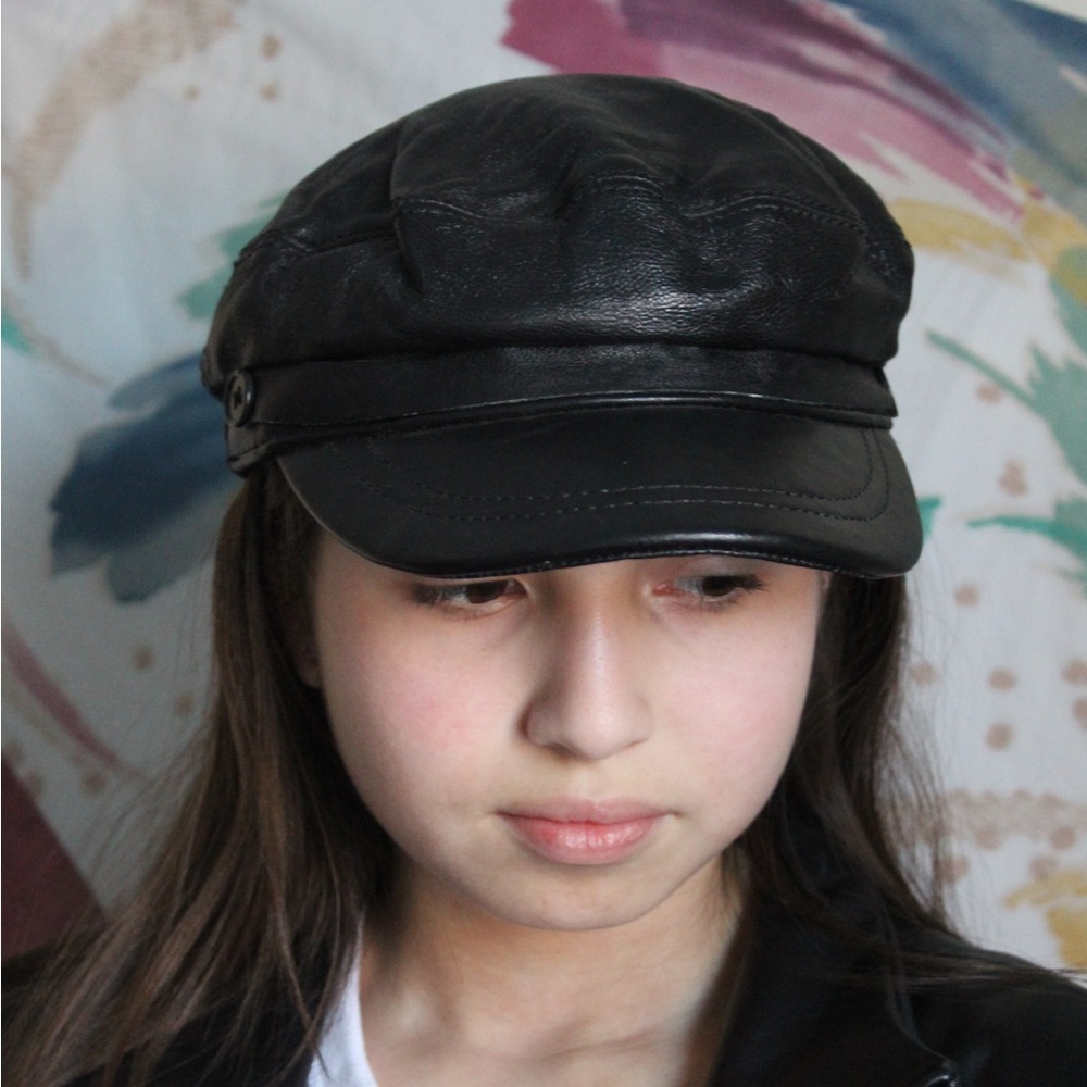 Wilson’s Leather Newsboy Cap 🧢🖤